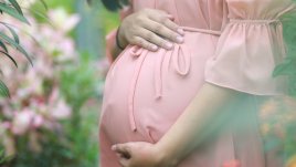 Какво трябва да зная за имплантирането на яйцеклетка?