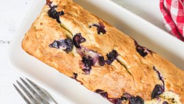 Лимонов кекс с боровинки и тиквички