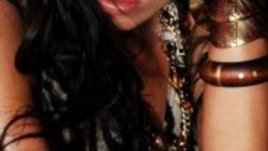 Гергана Кочанова се завърна в България с бебе