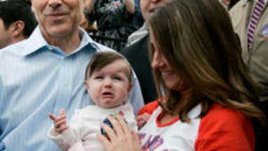 Какво да подарим за кръщене?