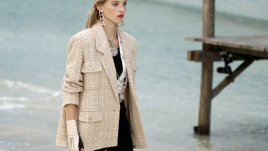 Туид сака в гардероба ни за пролет/лято 2020