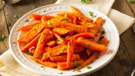 Глазирани моркови със сладко-пикантна коричка