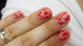 Как да си направим сами маникюр с графити лак?