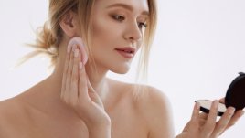 Мазна кожа – 5 начина да направите грима по-дълготраен