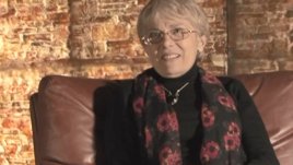 Меглена Караламбова пред „Умно село“: Не съм прима, аз съм войник на театъра