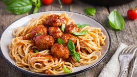 Италиански кюфтенца в доматен сос