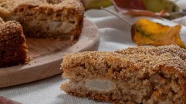 Лесен сладкиш с круши от Йоана Петрова