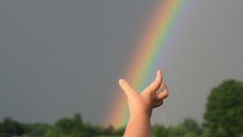 Първи юни – как да хванем дъгата?