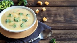 Крем супа с броколи и сирене 