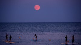 Как ще ни се отрази ягодовата Луна?