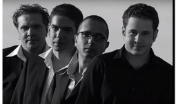 Почина вокалистът на „Gravity Co.“