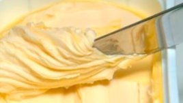 Какво ядете – масло или маргарин?