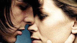 Предадена и от най-близките си приятели