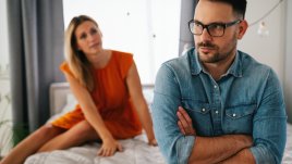 6 знака, че той само ви използва