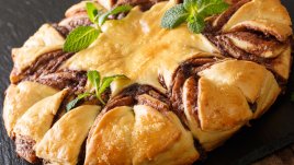 Слънчоглед от бутертесто с шоколад и сладко