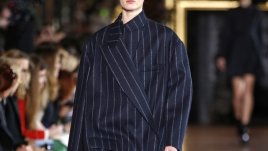 Мъжка линия в дамската мода за есен-зима 2013-2014