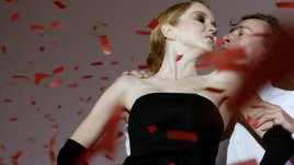 Защо изчезна фаталната жена?