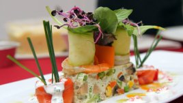 Монах от Атон споделя тайните на манастирската кухня в Банско