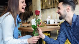 Три червени флага на трите първи срещи