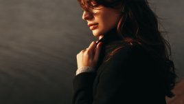 Мъжът до мен не показва достатъчно, че ме харесва