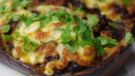 Пълнени патладжани с гъби