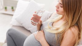 Как да облекчите газовете и подуването през бременността 