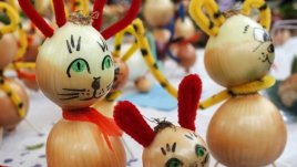 Забавни играчки от лук