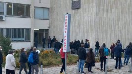 Ваксинационният център на ВМА ще работи и през почивните дни