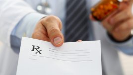 За какво да питате лекаря си, когато ви изписва лекарство с рецепта? 