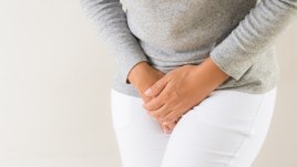 Защо стискането на урината е опасно?