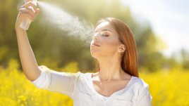 Флорални води за освежена кожа с по-малко стрес