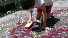 Да изперем килима като детска игра