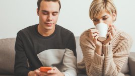 4 типа поведение, които издават, че той се среща с други