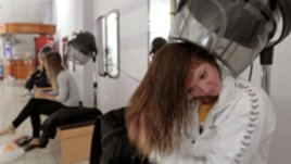 Какво да правим с първите сиви косми