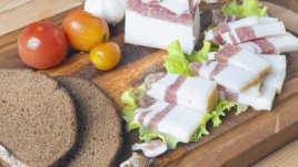 В какво количество сланината е полезна?