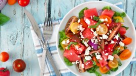 Салата с 4 вида домати