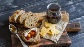 Как да сервирате и готвите със сладко от смокини