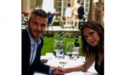 Дейвид и Виктория Бекъм празнуват 19 години брак