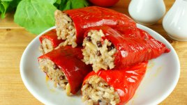 Пълнени чушки с кайма и гъби