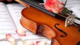 Честит 8-ми март, мили дами!