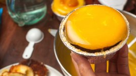 Портокалов сос с вино