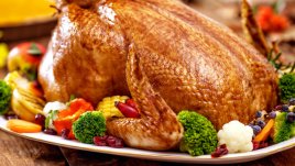 Печено пиле с шарена гарнитура