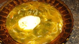 Спаначена супа с яйце и фиде