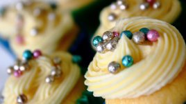 Красиви идеи за декорация на сладкиши