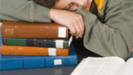 Мелатонинът ни превръща в сови