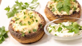 Пълнени гъби с крема сирене и пармезан