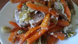 Пиле с моркови и праз лук 