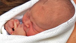 Кралското бебе се казва Джордж Александър Луи