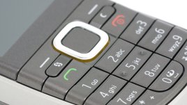 С мобилен телефон в клас?