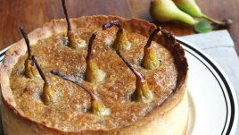 Сладкиш с круши и орехи